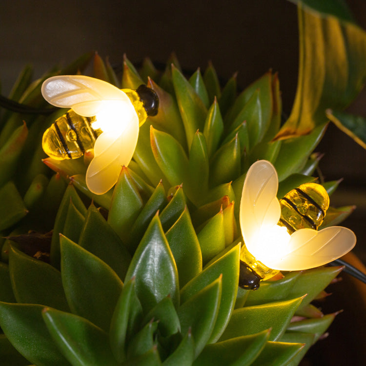 Kikkerland | Solar Bee String Lights
