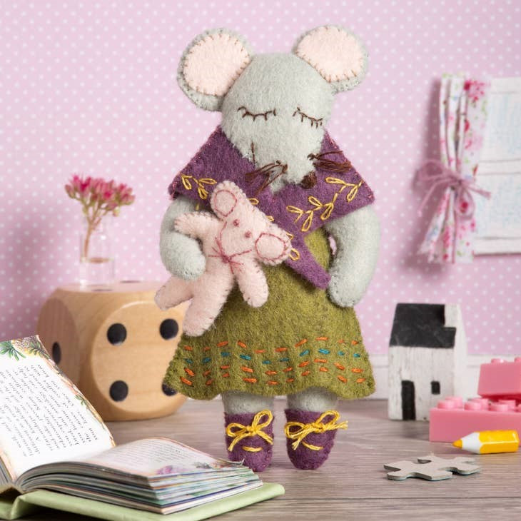 Corinne Lapierre Wool Felt Kit | Little Miss Mouse - Oscar & Libby's